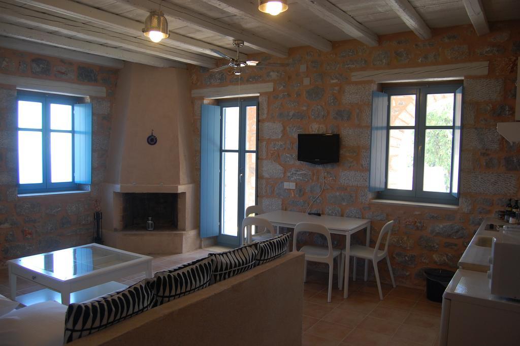 Philothea Guest House Mani Greece Mitziolena Εξωτερικό φωτογραφία